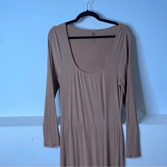 Skims Long Sleeve Soft Lounge Maxi Dress Size 2XL - Picture 3 of 8
